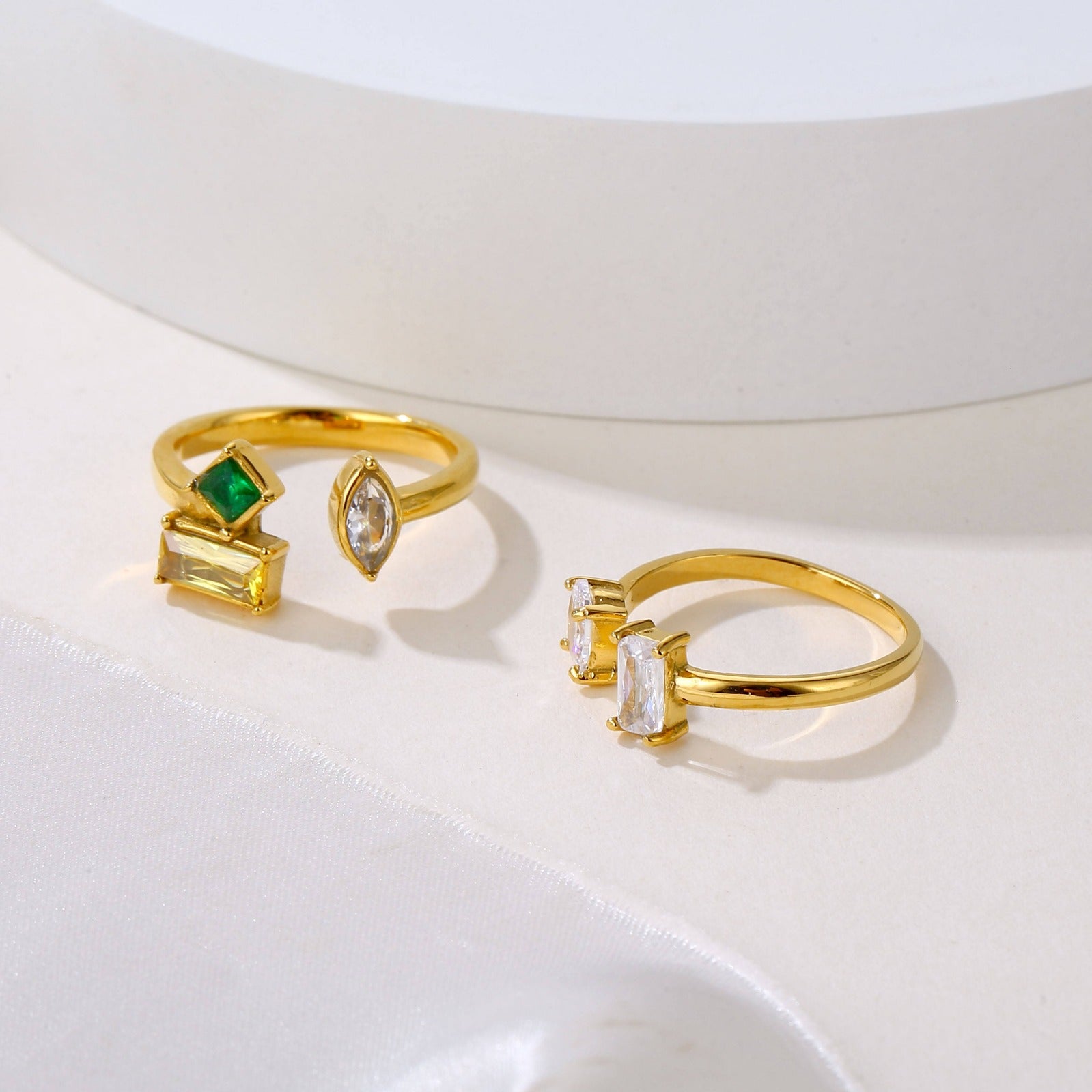 Elegent Minimalist Gold-Plated Crystel Rings Set